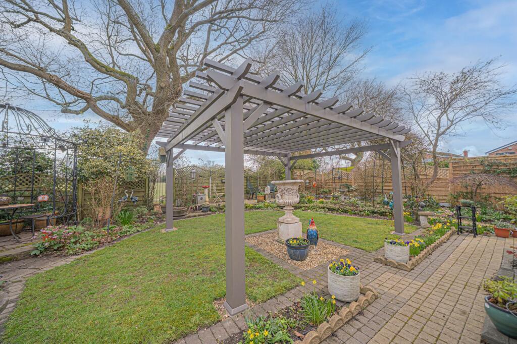 Additional image 21 of Park View, Hockley Heath, B94