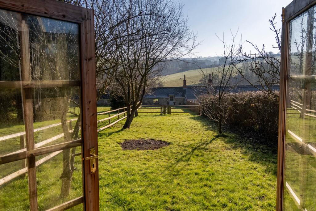 Additional image 17 of Willow Tree Cottage, Shoscombe