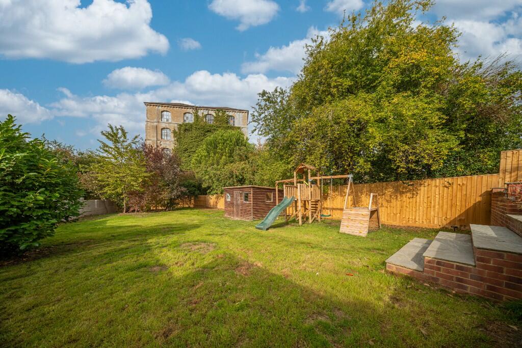 Additional image 20 of Clarendon Avenue, Trowbridge