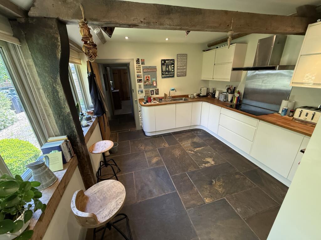 Additional image 2 of Knook