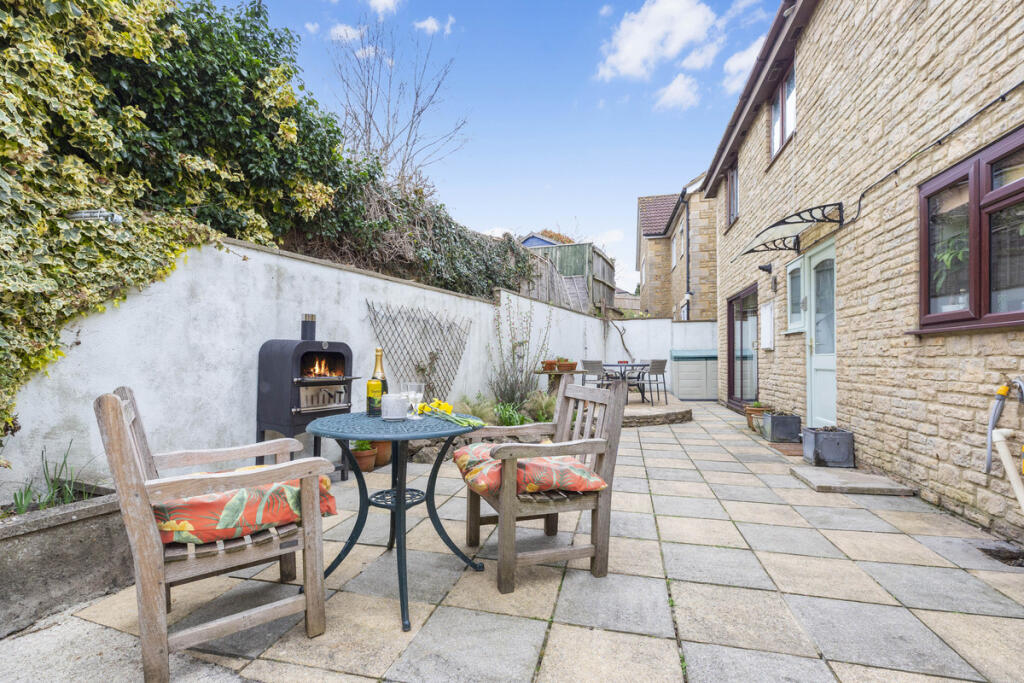 Additional image 28 of Quaperlake Street, Bruton, BA10