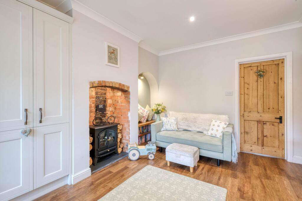 Additional image 8 of Weavers Hill, Hunt End, B97