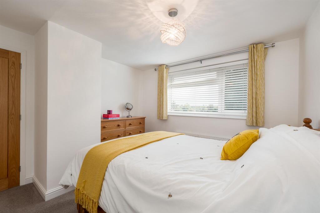 Additional image 24 of Stratford Road, Wootton Wawen