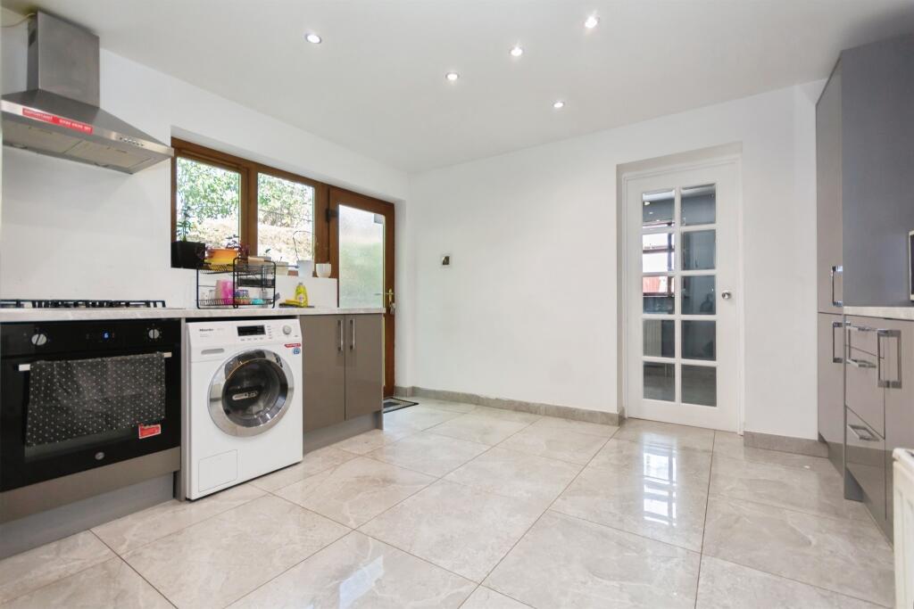 Additional image 6 of Napton Close, Redditch