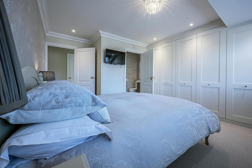 Additional image 21 of Starbold Crescent, Knowle, Solihull