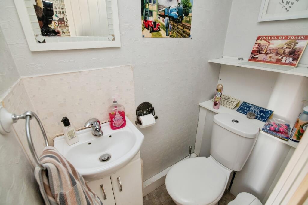 Additional image 6 of Charlecote Close, REDDITCH, Worcestershire, B98