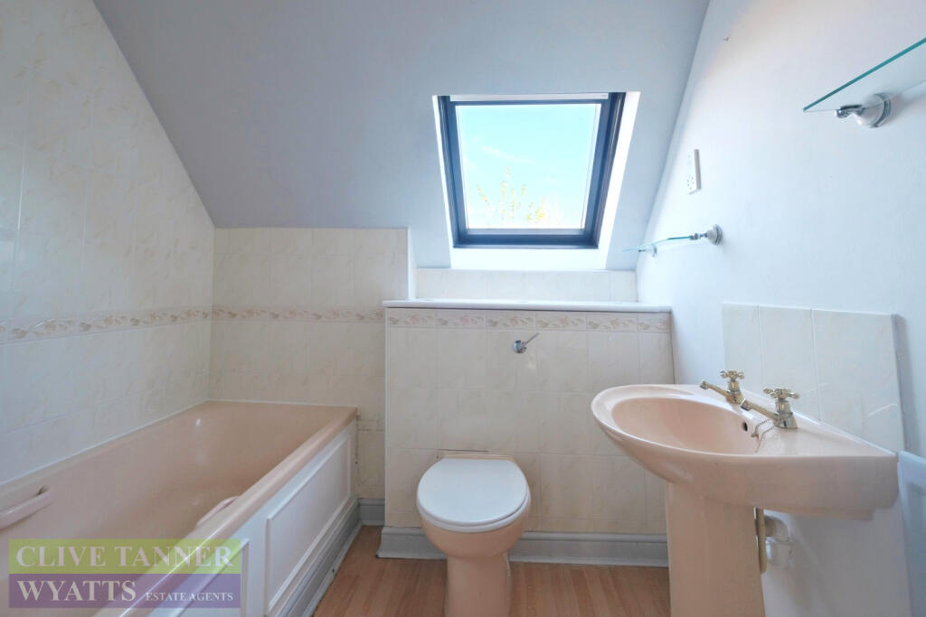 Additional image 8 of Harris Mews, Henley-In-Arden, Wawickshire B95 5DN