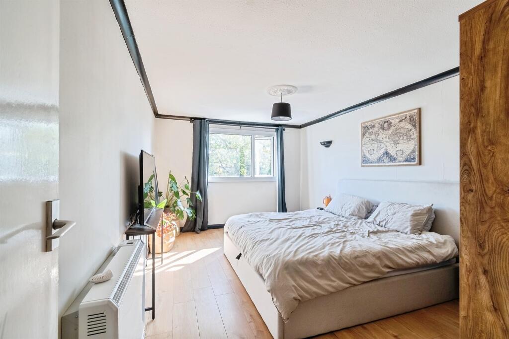 Additional image 5 of Henderson Close, TROWBRIDGE