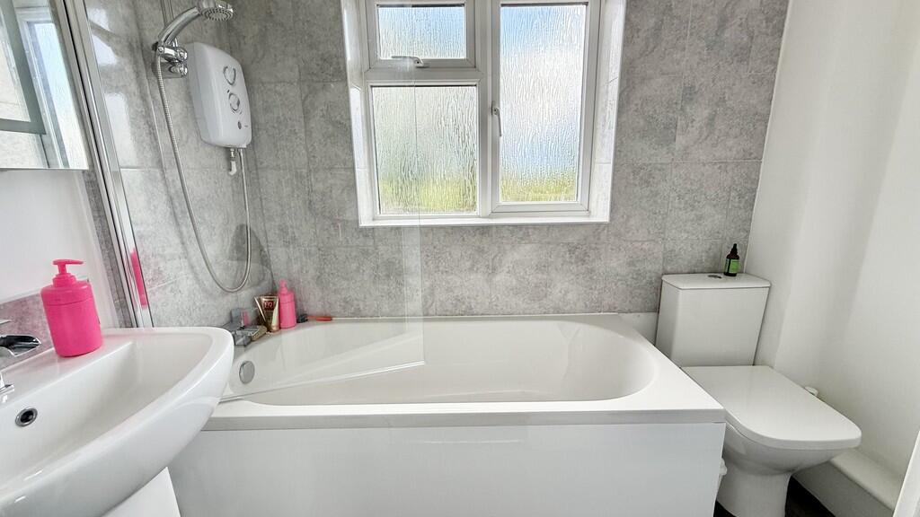 Additional image 10 of Newleaze, Steeple Ashton