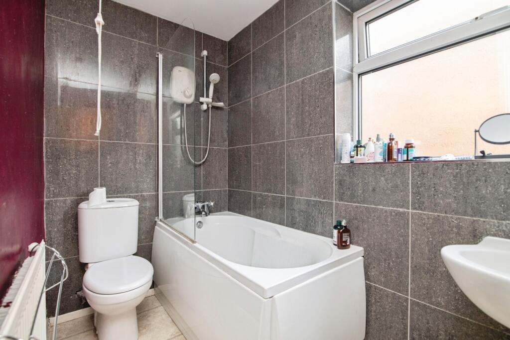 Additional image 9 of Alveston Close, REDDITCH, Worcestershire, B98