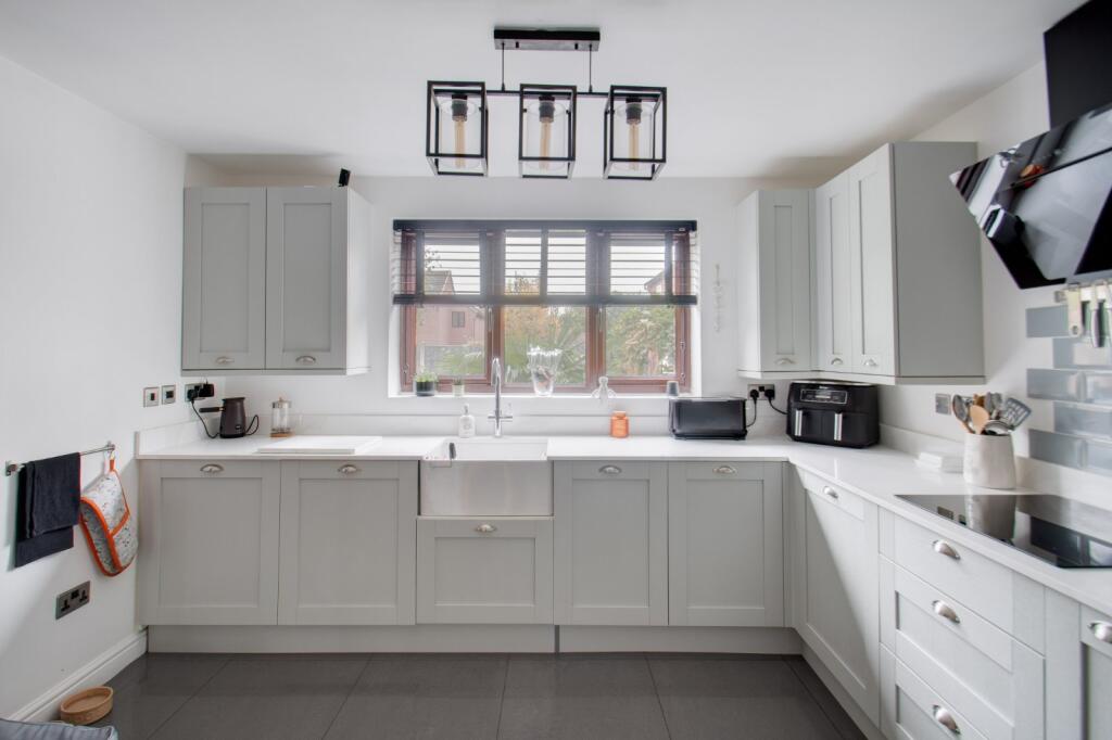 Additional image 2 of Otter Close, Redditch, Worcestershire, B98