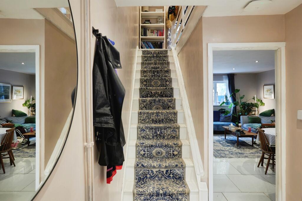 Additional image 8 of Westfield, Bruton