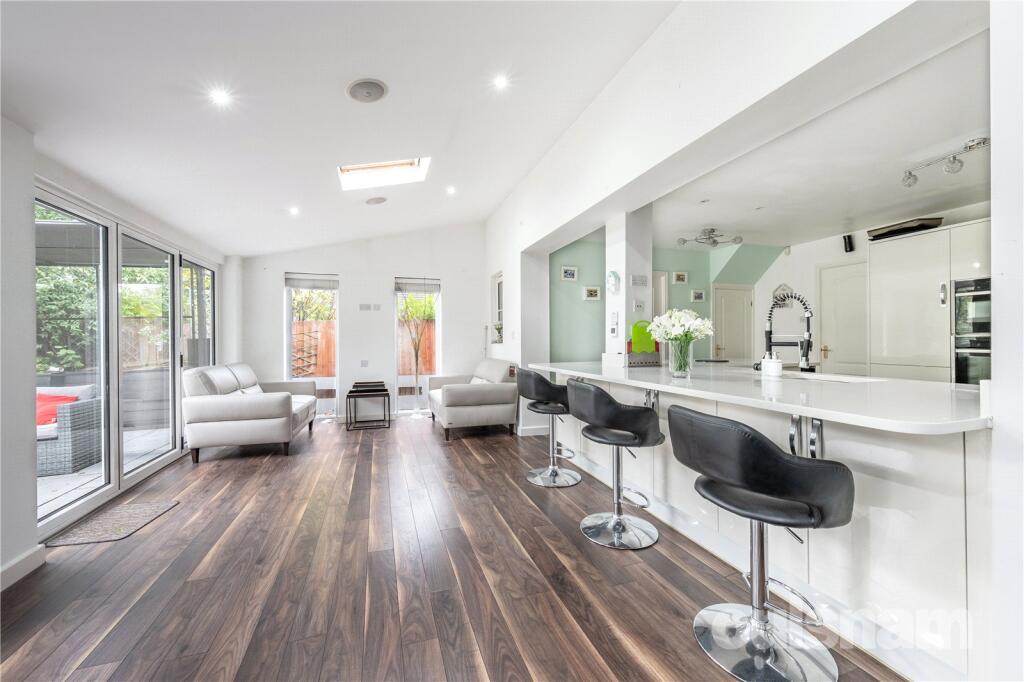 Additional image 4 of Longmoor Close, Redditch, B97