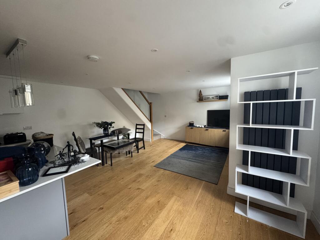 Additional image 5 of 4 York Mews, London Road, Bath, Somerset, BA1