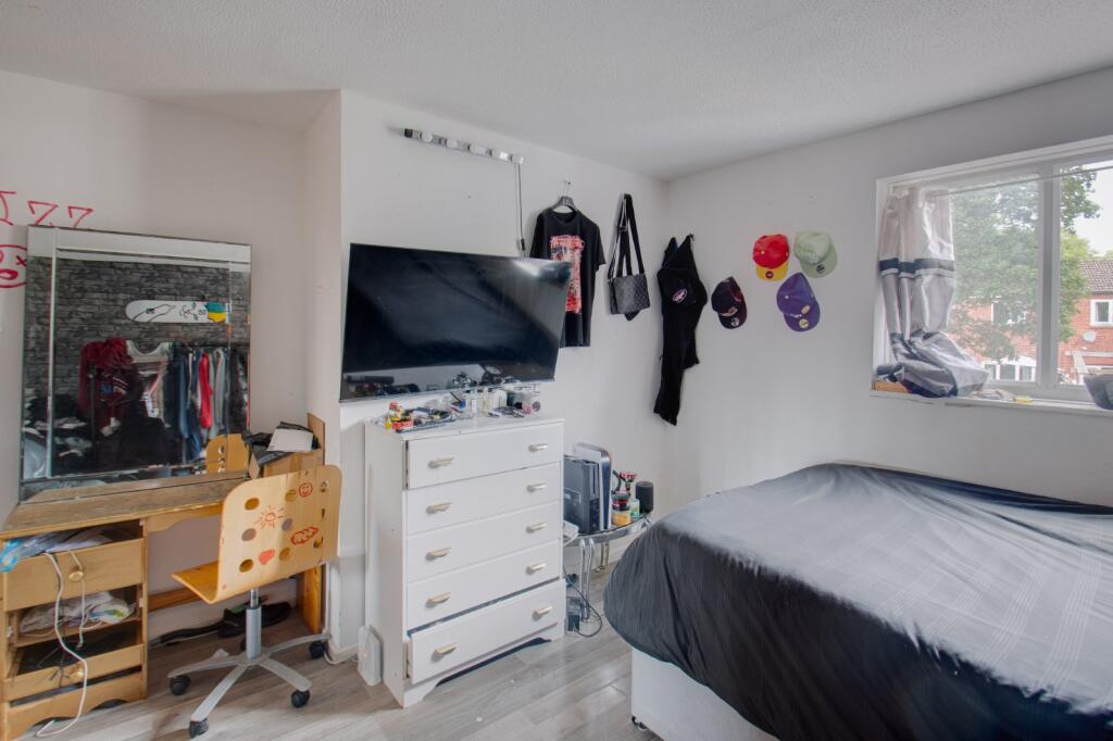 Additional image 10 of Lightoak Close, Redditch, Worcestershire, B97