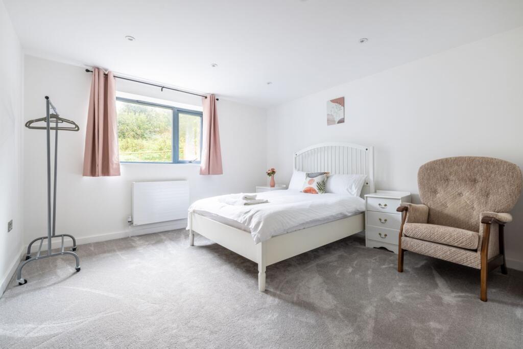 Additional image 8 of Old Vicarage Gardens, Bruton, BA10