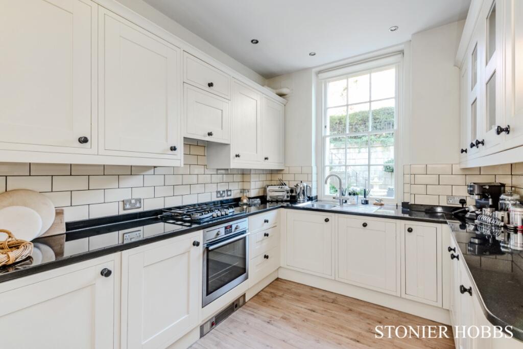Additional image 5 of The Garden apartment, 17 Royal Crescent, Bath, Somerset, BA1
