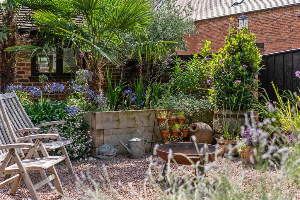 Additional image 32 of Cleobury Lane, Earlswood