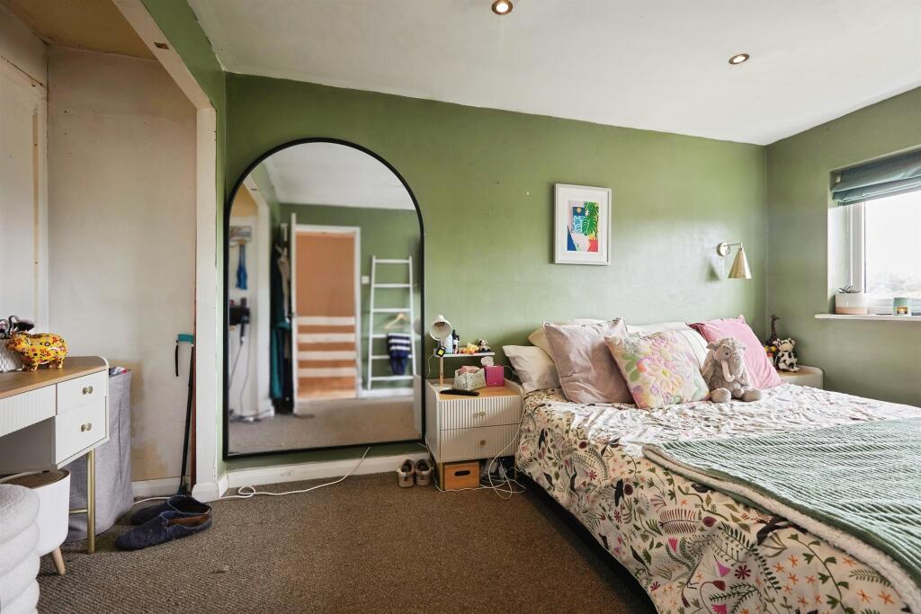 Additional image 10 of Westfield, Bruton