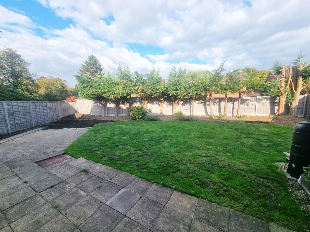 Additional image 21 of Hillmorton Close, Church Hill North, Redditch