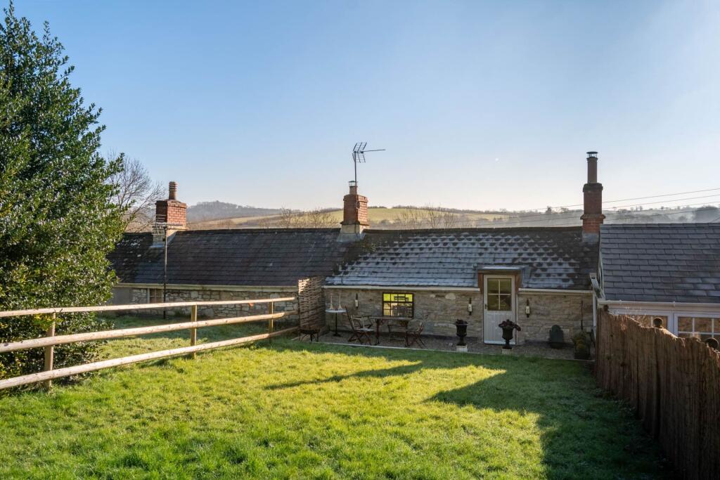 Additional image 19 of Willow Tree Cottage, Shoscombe