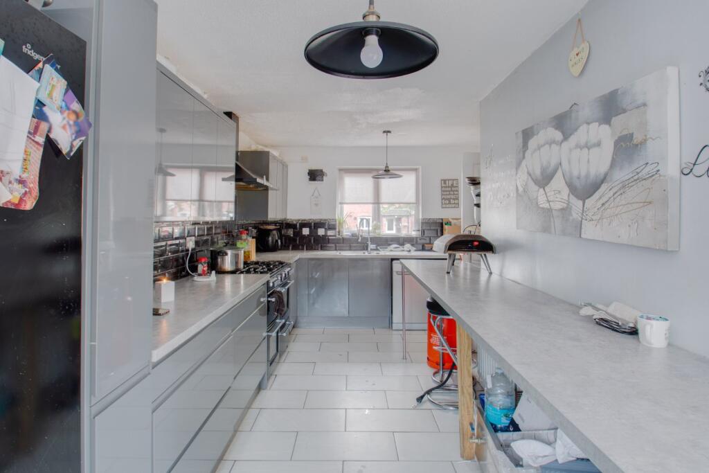 Additional image 14 of Lightoak Close, Redditch, Worcestershire, B97