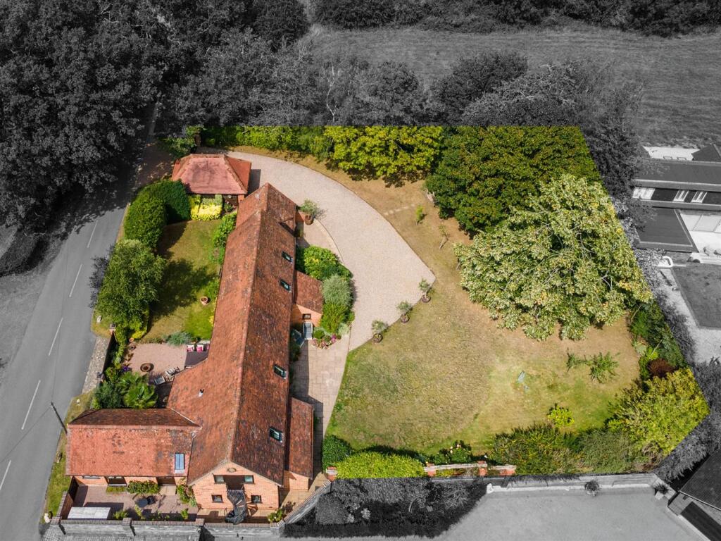 Additional image 37 of Cleobury Lane, Earlswood