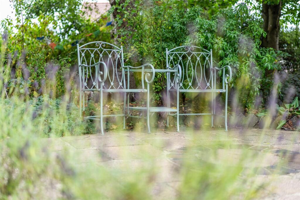 Additional image 33 of Cleobury Lane, Earlswood