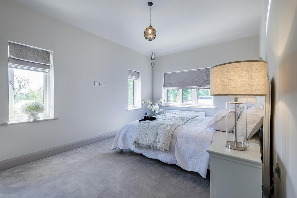 Additional image 16 of Stratford Road, Henley in Arden