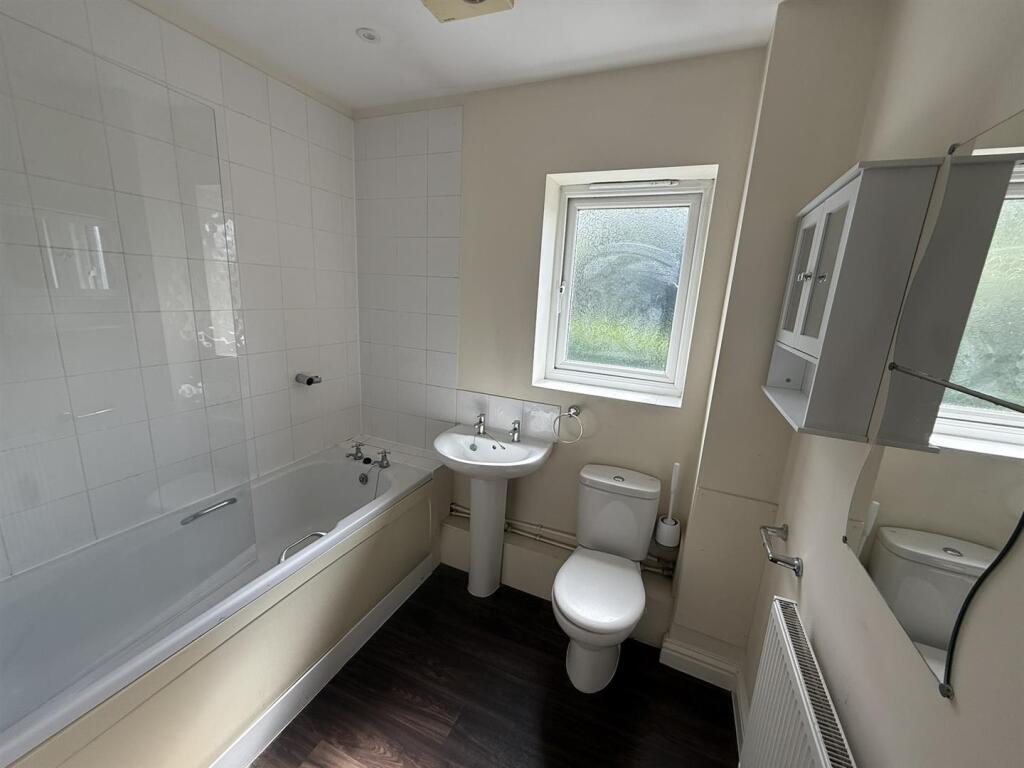 Additional image 6 of Glendale Terrace, Redditch