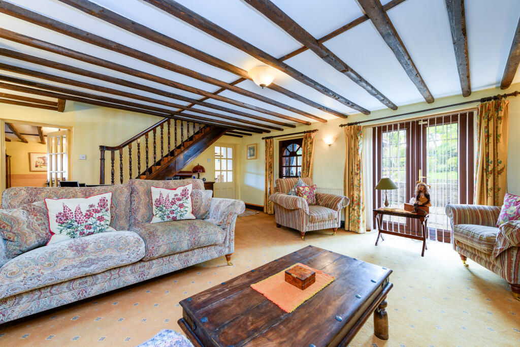 Additional image 4 of Main Street, Walton