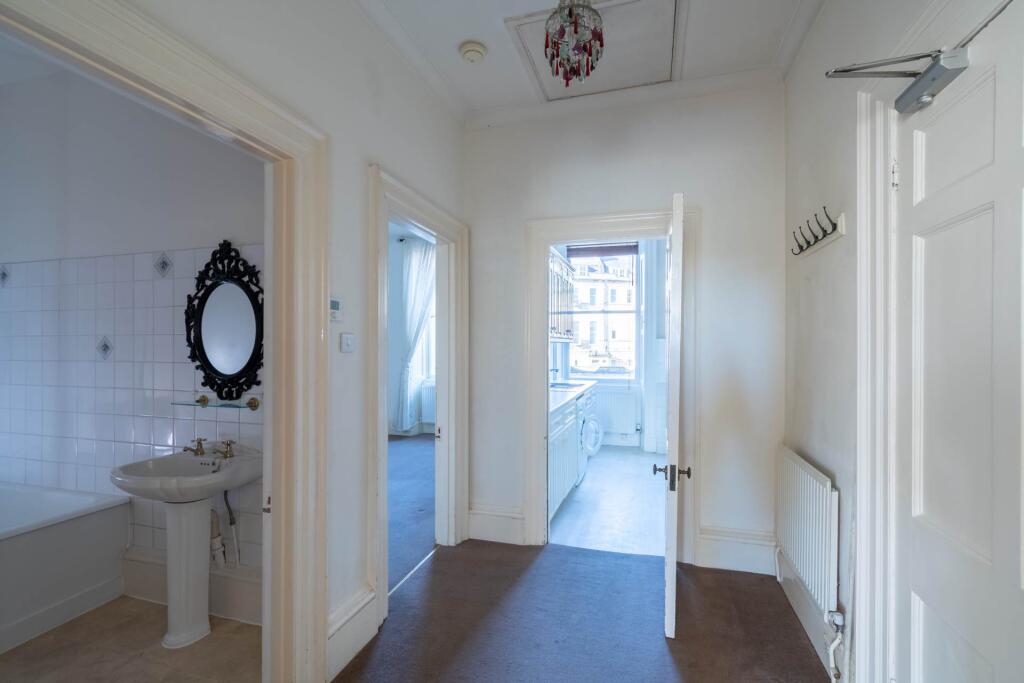 Additional image 6 of Royal Crescent, Bath