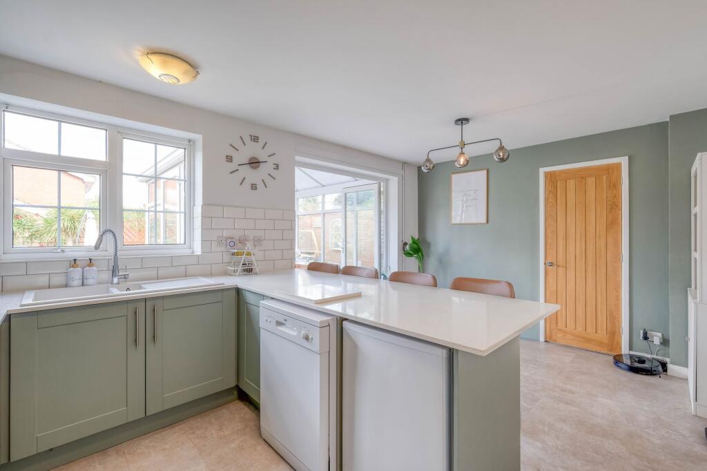 Additional image 7 of Lineholt Close, Redditch, B98