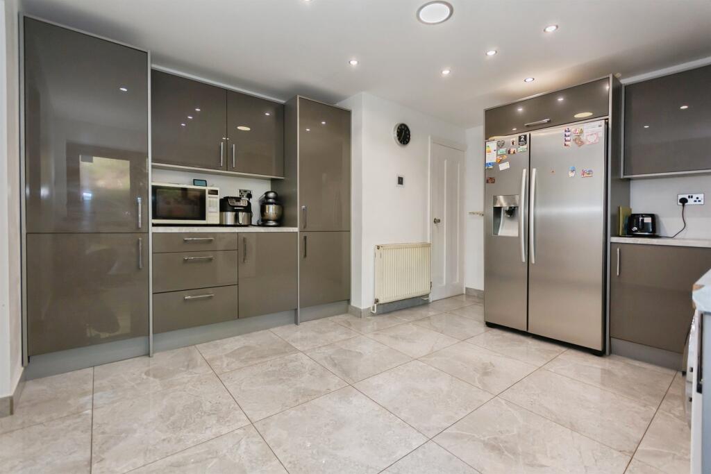 Additional image 3 of Napton Close, Redditch