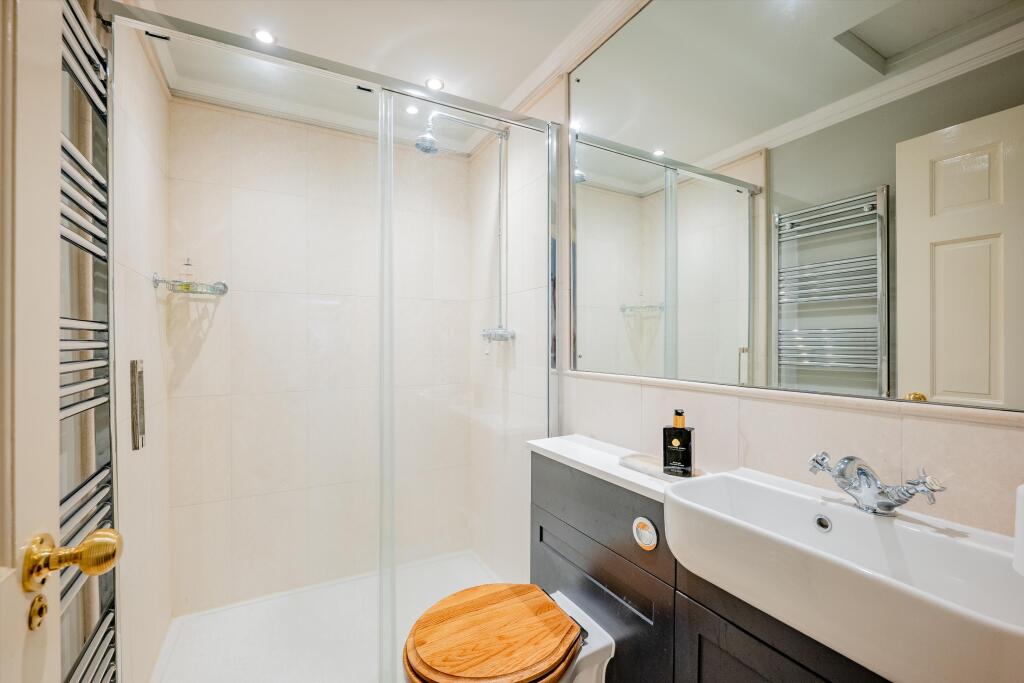 Additional image 11 of Royal Crescent, Bath, Somerset, BA1