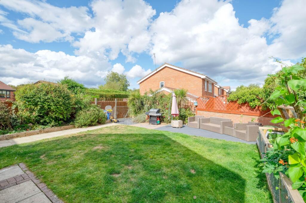 Additional image 22 of Lineholt Close, Redditch, B98