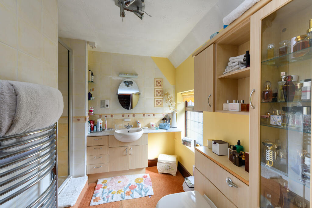 Additional image 13 of Main Street, Walton