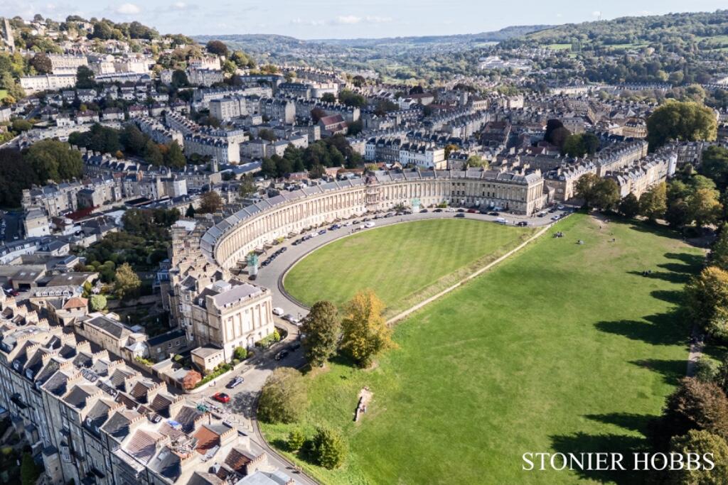 Additional image 30 of The Garden apartment, 17 Royal Crescent, Bath, Somerset, BA1