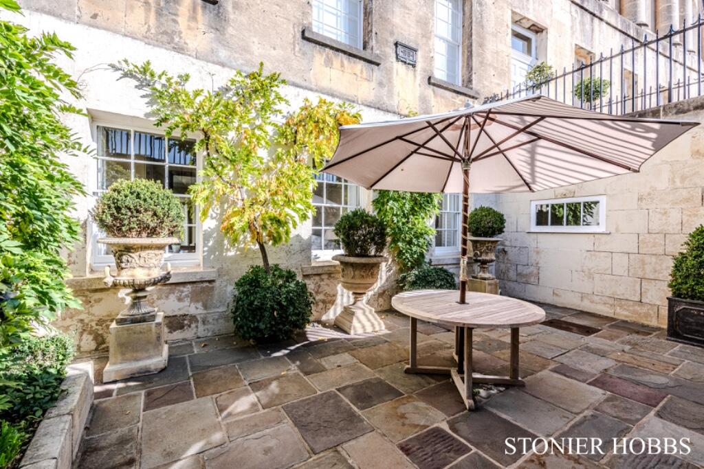 Additional image 20 of The Garden apartment, 17 Royal Crescent, Bath, Somerset, BA1