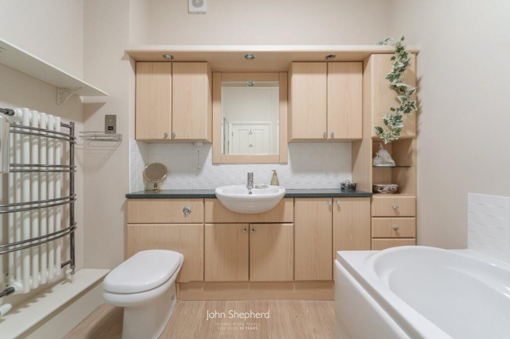 Additional image 15 of Birmingham Road, Henley-in-Arden, Warwickshire, B95