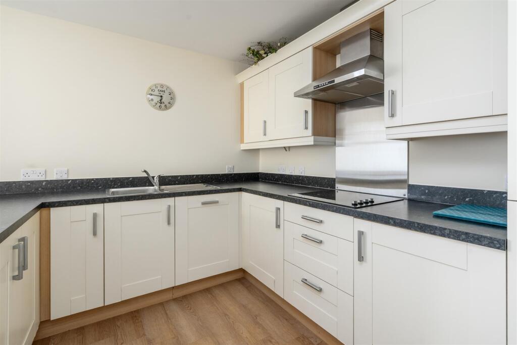 Additional image 4 of High Street, Knowle, Solihull