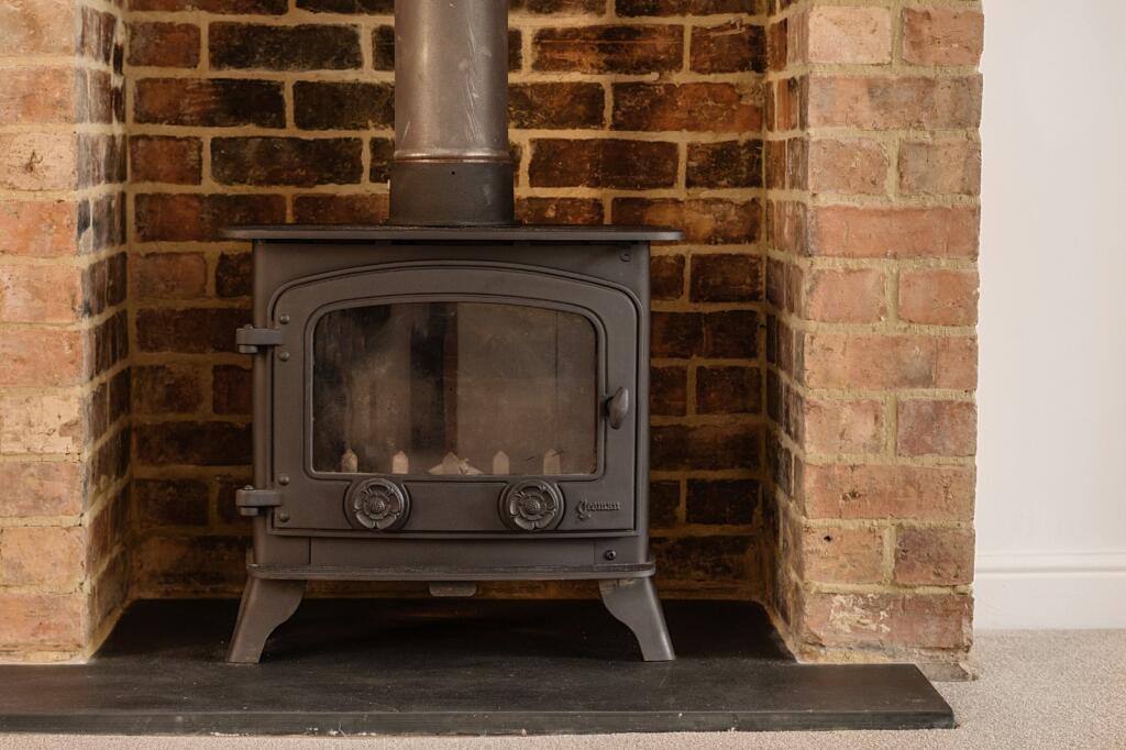 Additional image 5 of Enfield Road, Hunt End, Redditch, Worcestershire, B97