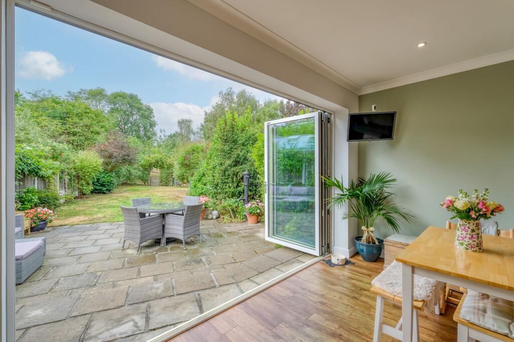 Additional image 7 of Weavers Hill, Hunt End, B97