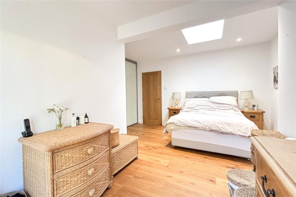 Additional image 18 of Tinhead Road, Edington