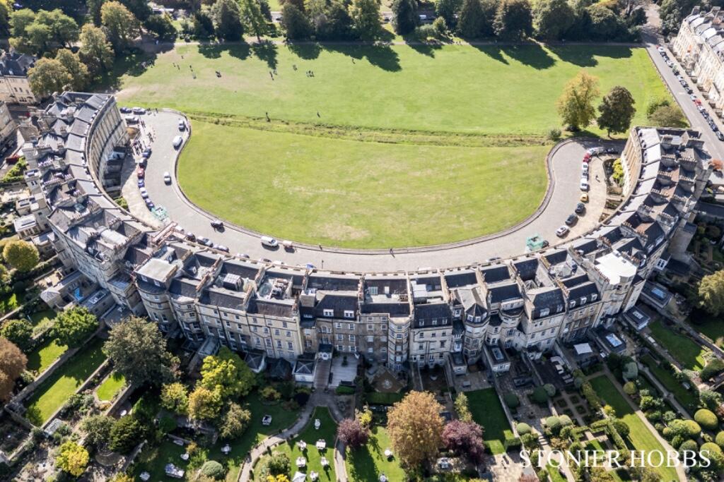 Additional image 26 of The Garden apartment, 17 Royal Crescent, Bath, Somerset, BA1