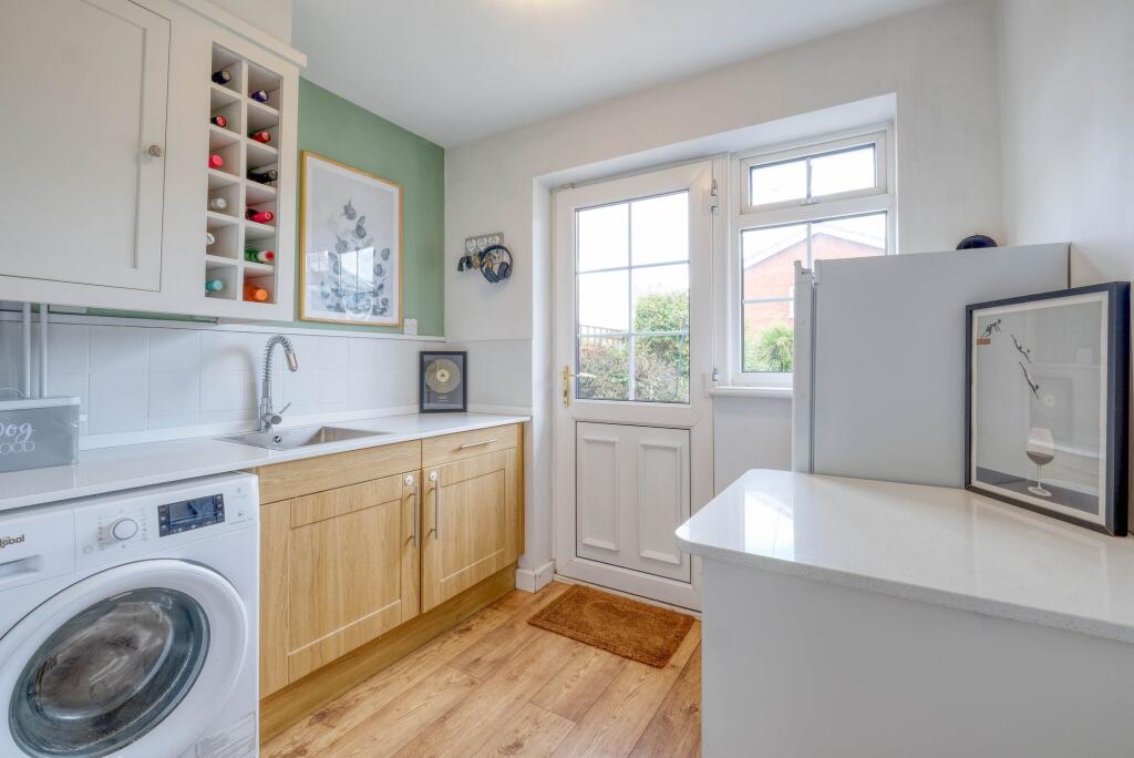 Additional image 10 of Lineholt Close, Redditch, B98