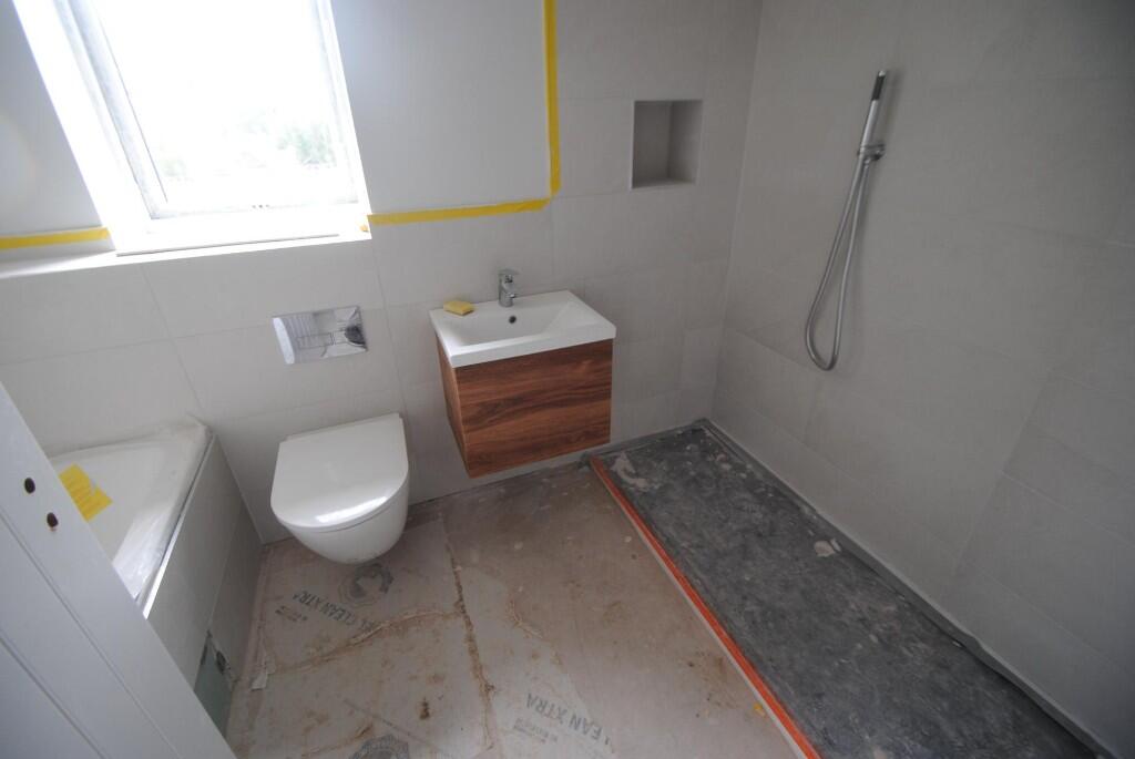 Additional image 3 of Maple House, 12a Locks Hill, Frome, Somerset, BA111NA