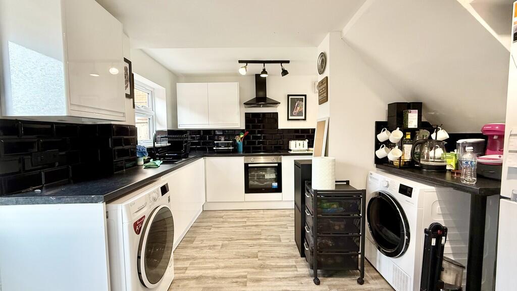 Additional image 3 of Newleaze, Steeple Ashton