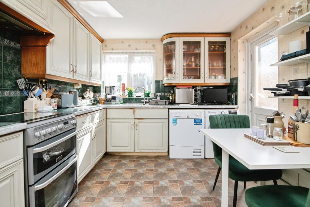 Additional image 7 of Charlecote Close, REDDITCH, Worcestershire, B98