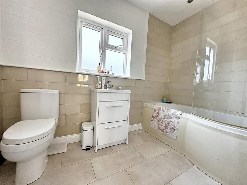 Additional image 10 of Lime Grove Gardens, Bath